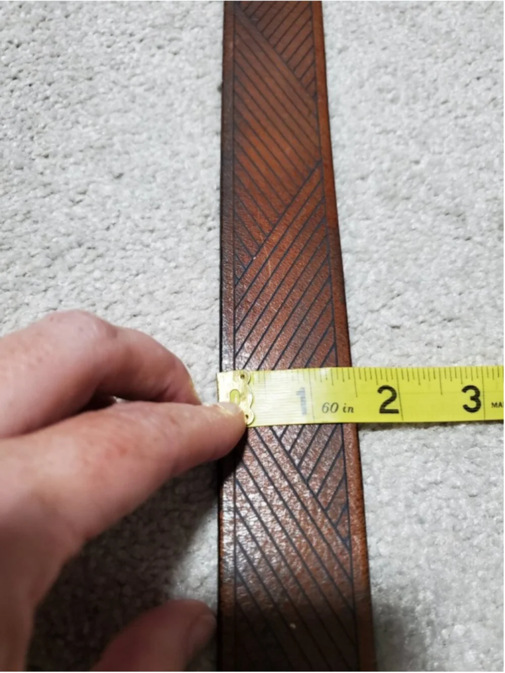TOMMY BAHAMA Embossed Diagonal Stripe Leather Belt Brown 42 Preppy Golf Classic